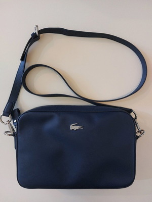 Τσάντα Lacoste Square Crossover Bag NF2771DC Peacoat σε άριστη κατάσταση