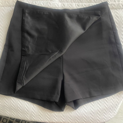 Shorts skirt size M like new