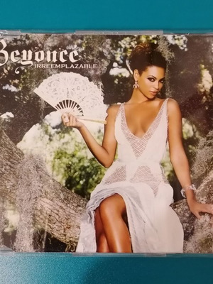 Beyoncé Irreemplazable CD like new, hip-hop