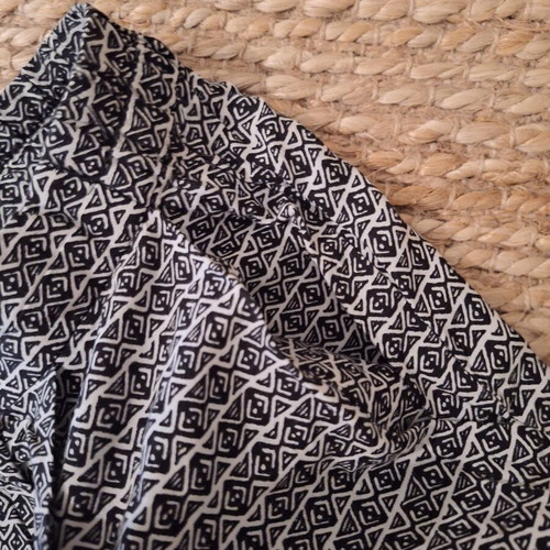 Women's Wide Shorts with Geometric Pattern like new, H&M, black and white, size S