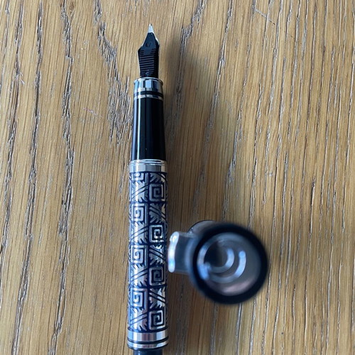 Campo Marzio carved embossed pen in silver and black, like new