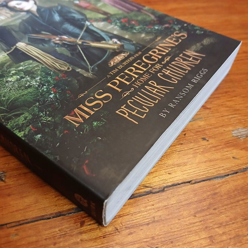 Book Miss Peregrine's Home for Peculiar Children Movie Edition new, English