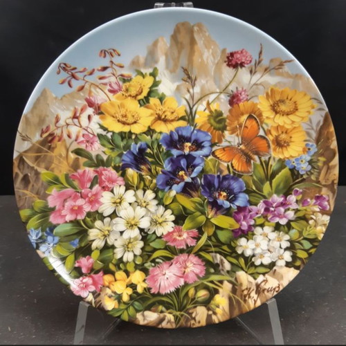 Furstenberg Wild Flowers wall plate new, collectible porcelain
