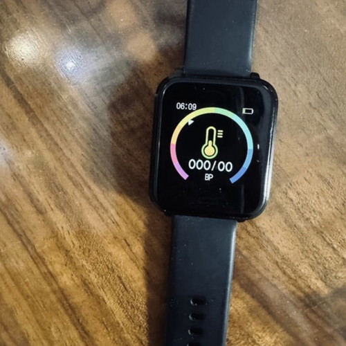 BlitzWolf smartwatch like new with charger