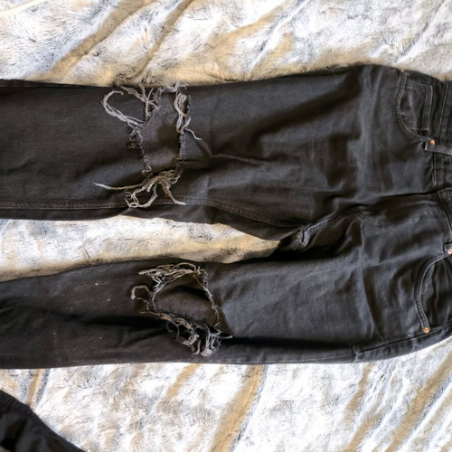 Bershka men's black pants with rips like new, size L