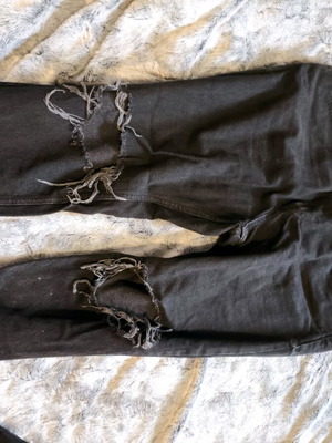 Bershka men's black pants with rips like new, size L