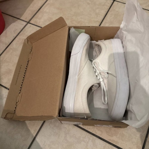 Tommy Hilfiger men's shoes size 43, like new, white