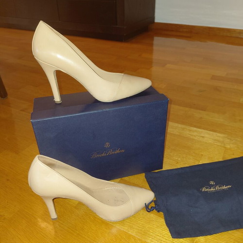 Brooks Brothers nude pumps size 40 used, 9 cm heel