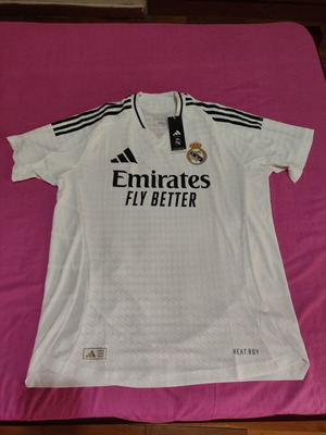 Adidas Real Madrid 2024/25 εντός έδρας ποδοσφαιρική εμφάνιση αυθεντική έκδοση παικτών σε λευκό, μέγεθος L