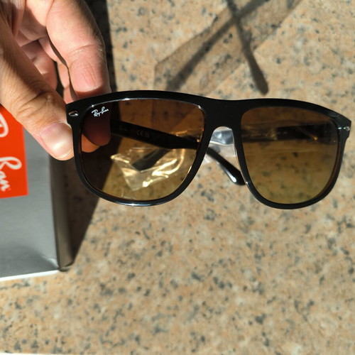 Ray-Ban RB4147 Boyfriend Sunglasses new, Black on Brown frame