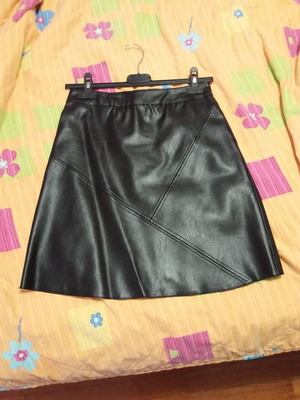 Leatherette skirt size M new