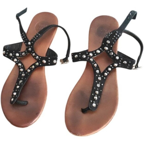 Gioseppo flat leather sandals with silver rhinestones size 38 used