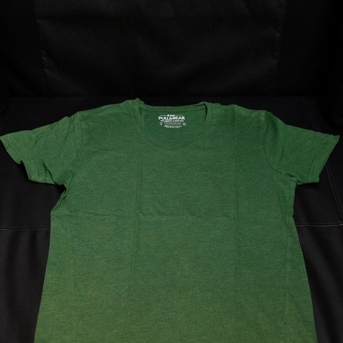 Pull & Bear green V-neck T-shirt like new, size S