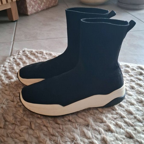 Vagabond sock-style boots used, black ankle shoes