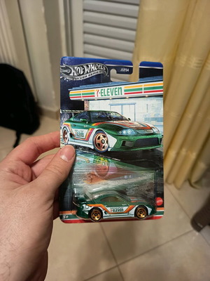 Seven Eleven Toyota Supra Hot Wheels καινούργιο