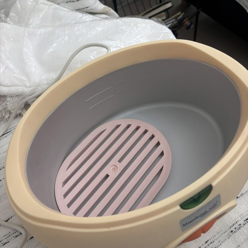 Paraffin Bath like new with mitts and boots gift