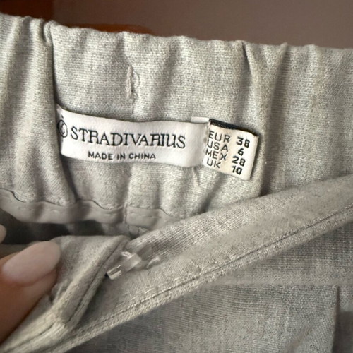 Stradivarius women's pants like new, gray, size M