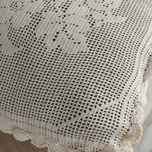 Vintage handmade crochet pillow set of 3 with filling, like new