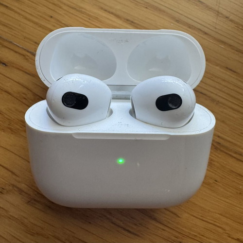 Apple AirPods 3rd Generation with MagSafe Charging Case used