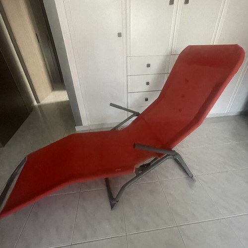 Sunlounger chaise longue like new for beach or garden