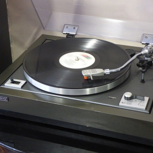 Sanyo TP-626 turntable used vintage hi-fi with wooden plinth