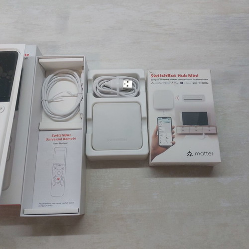 SwitchBot Universal Remote and Hub Mini new smart home kit with Matter