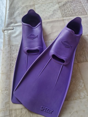 Florida Speedy swim fins used, size 32-34