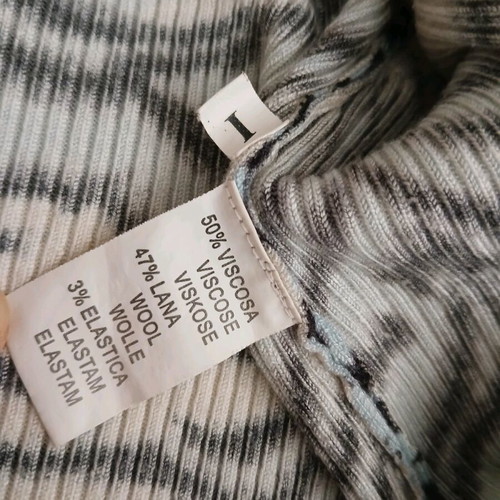 Animal print cardigan like new, size S/M, viscose-wool