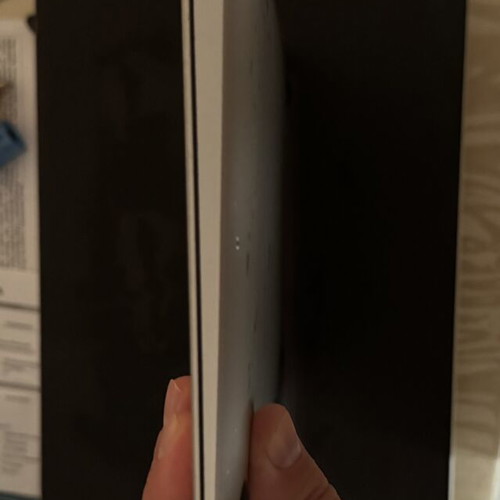 Apple MacBook Air 2013 laptop used, needs service and format