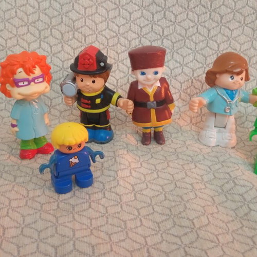 Plastic figures set used, very good condition