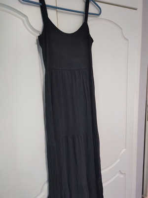 Black midi dress used, cotton fabric with back tie