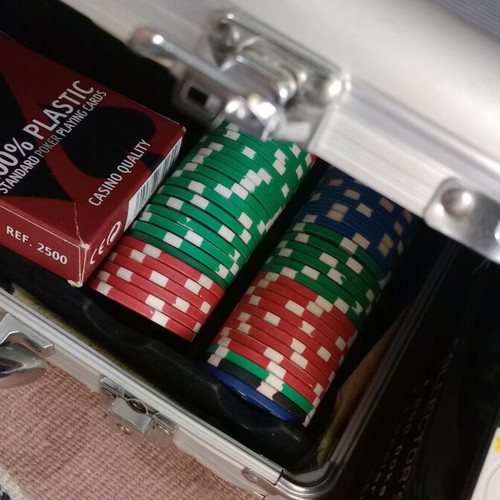 Poker chips like new with case and additional box