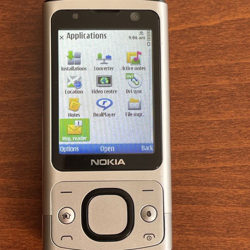 Nokia 6700s phone used with metal body and original battery