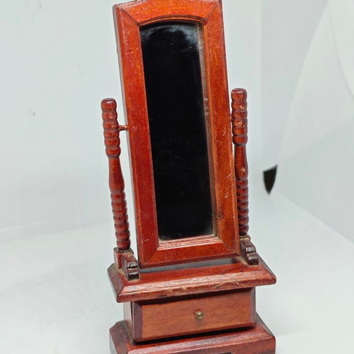 Wooden mirror used with drawer for dollhouse decoration