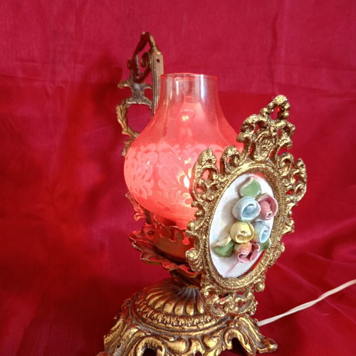 Table lamp Rococo style with hand-painted porcelain roses like new