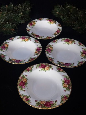 Royal Albert Royal Doulton Old Country Roses deep soup plates new, set of 4