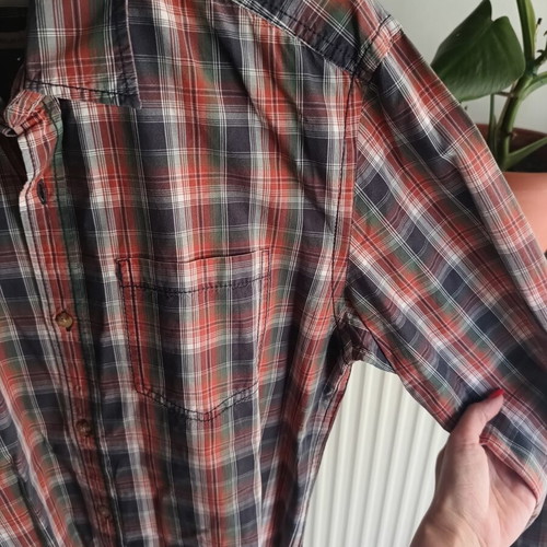 S.Oliver checkered shirt size S like new, blue and red