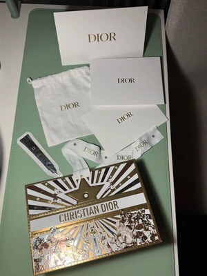 Dior set new with limited edition pouch and festive packaging