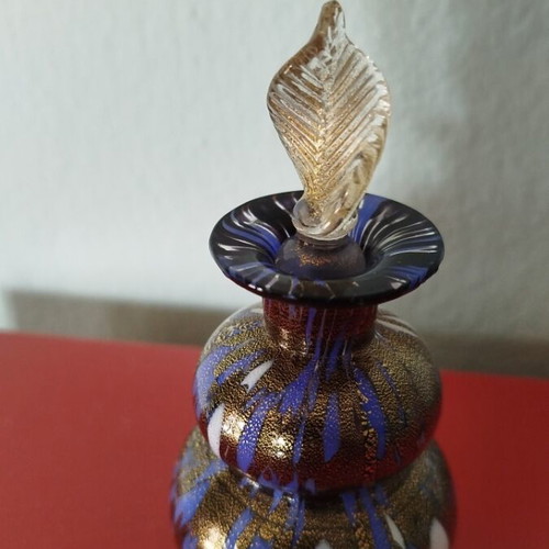 Murano perfume bottle like new with aventurine and gold