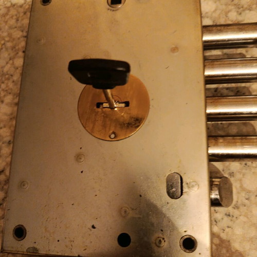 Lock for armored door like new with 5 keys