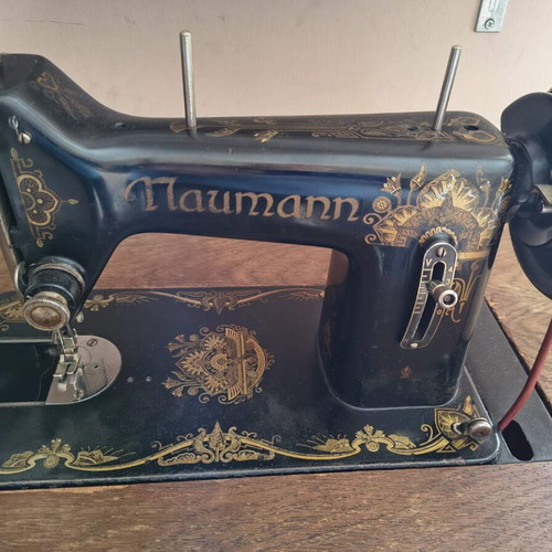 Naumann sewing machine used, functional from 1950
