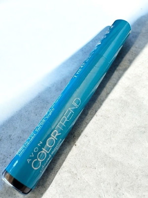 Avon Color Trend mascara teal new