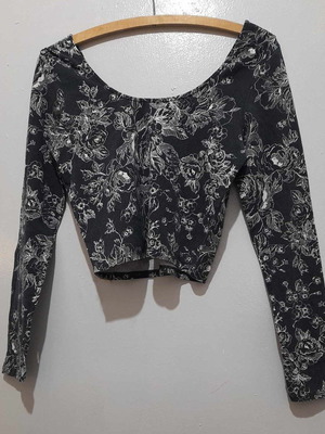 Tally Weilj blue cropped long-sleeve blouse size S