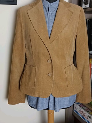 Zara women's corduroy jacket XL like new, beige