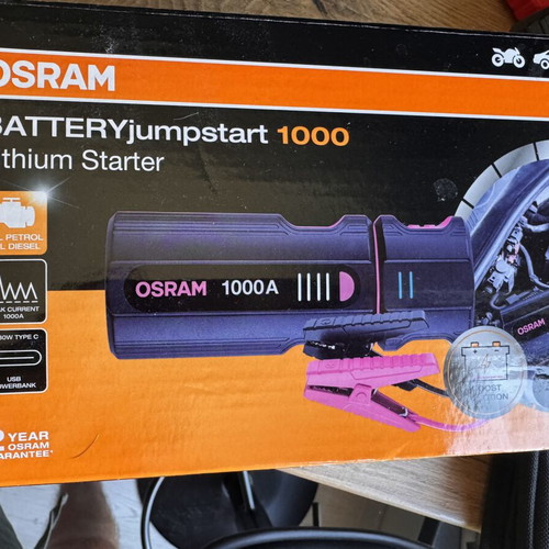 Osram BatteryJumpstart 1000A lithium jump starter like new