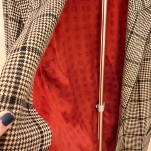 Lussile checked blazer M-L like new with Prince of Wales pattern