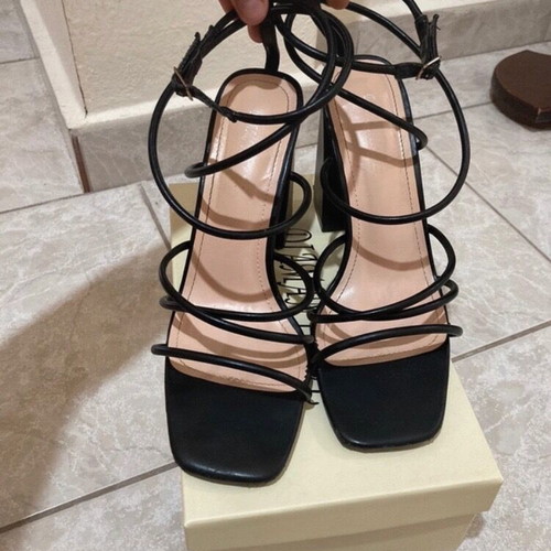 Black sandals used, comfortable and easy to match size 39-39.5
