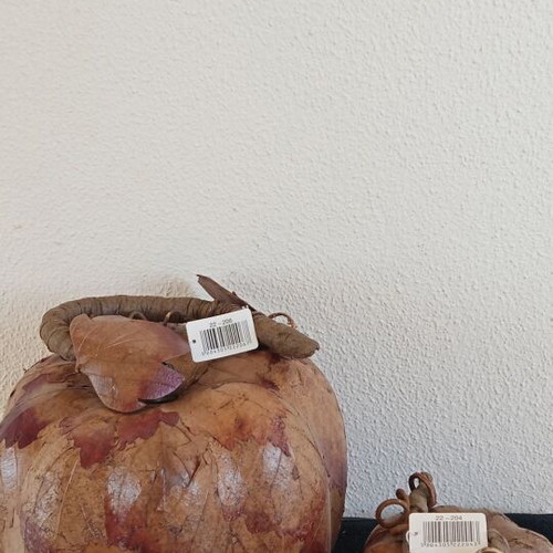 Vintage decorative set of two pieces made of pressed paper and leaves