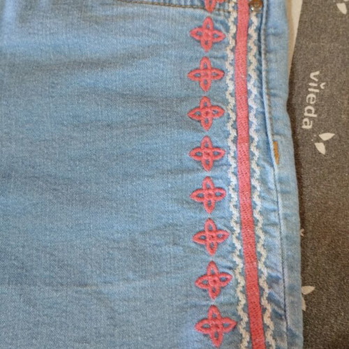 Esmara denim shorts used, size 38, pink embroidered detail