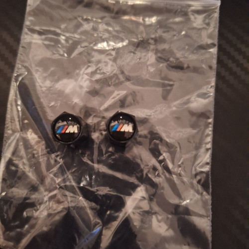 Bmw carbon valve caps set of 2 like new with detailed design